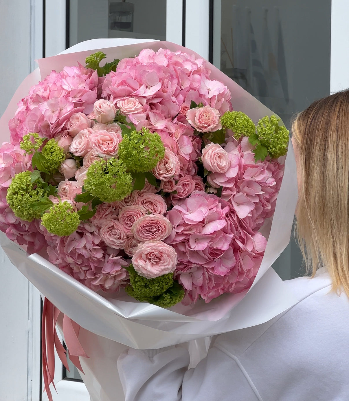 Flowers Under €100